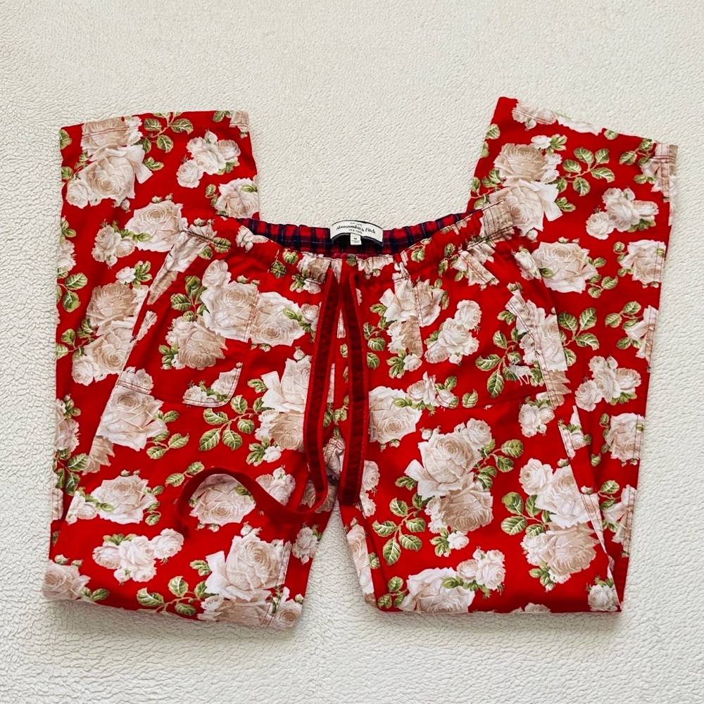 Abercrombie & Fitch Floral Flannel Pajama Pants